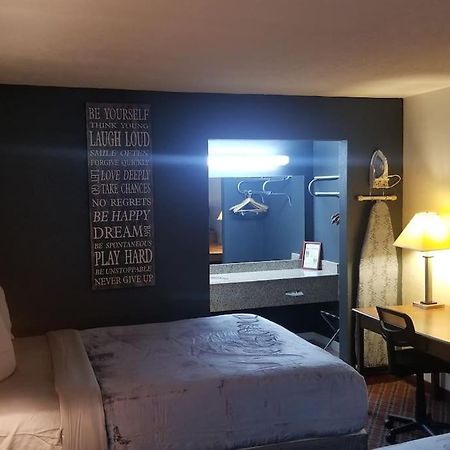 Hotel 2 Queen Beds Hotel Room 226 Booking Stillwater Eksteriør bilde