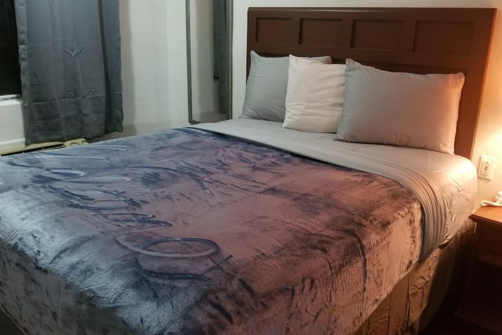 Hotel 2 Queen Beds Hotel Room 226 Booking Stillwater Eksteriør bilde